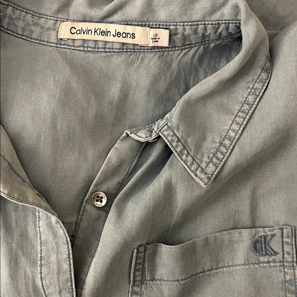 Calvin Klein Light Blue Button Down Shirt - Picture 10 of 11